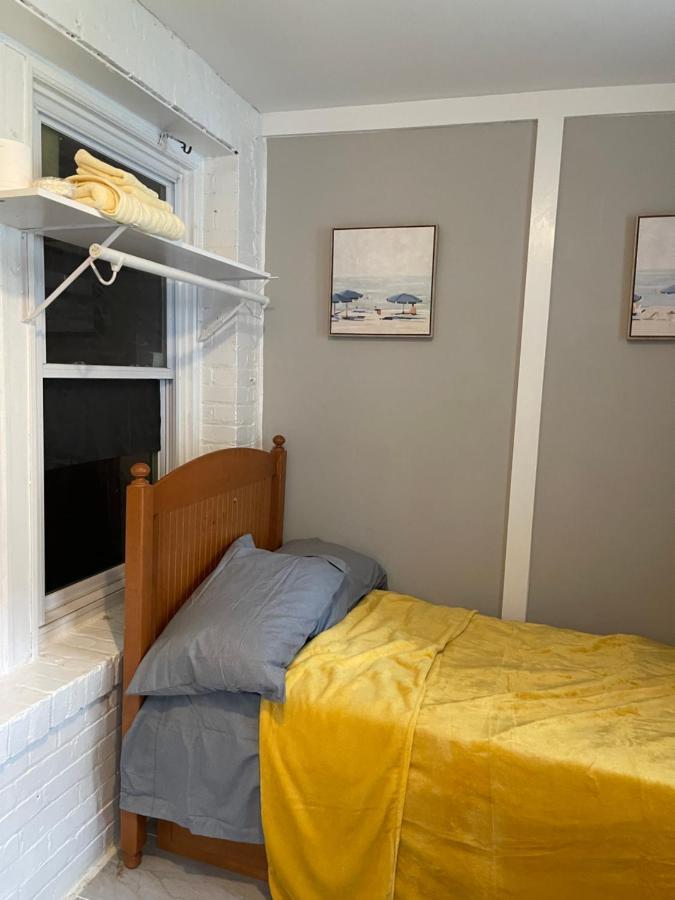 Hostel 202dc Live